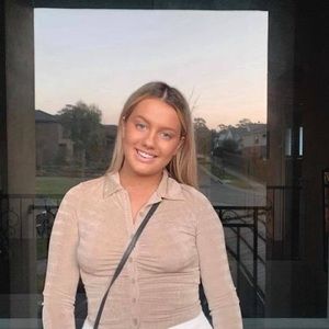 Meet your Posher, Sophie